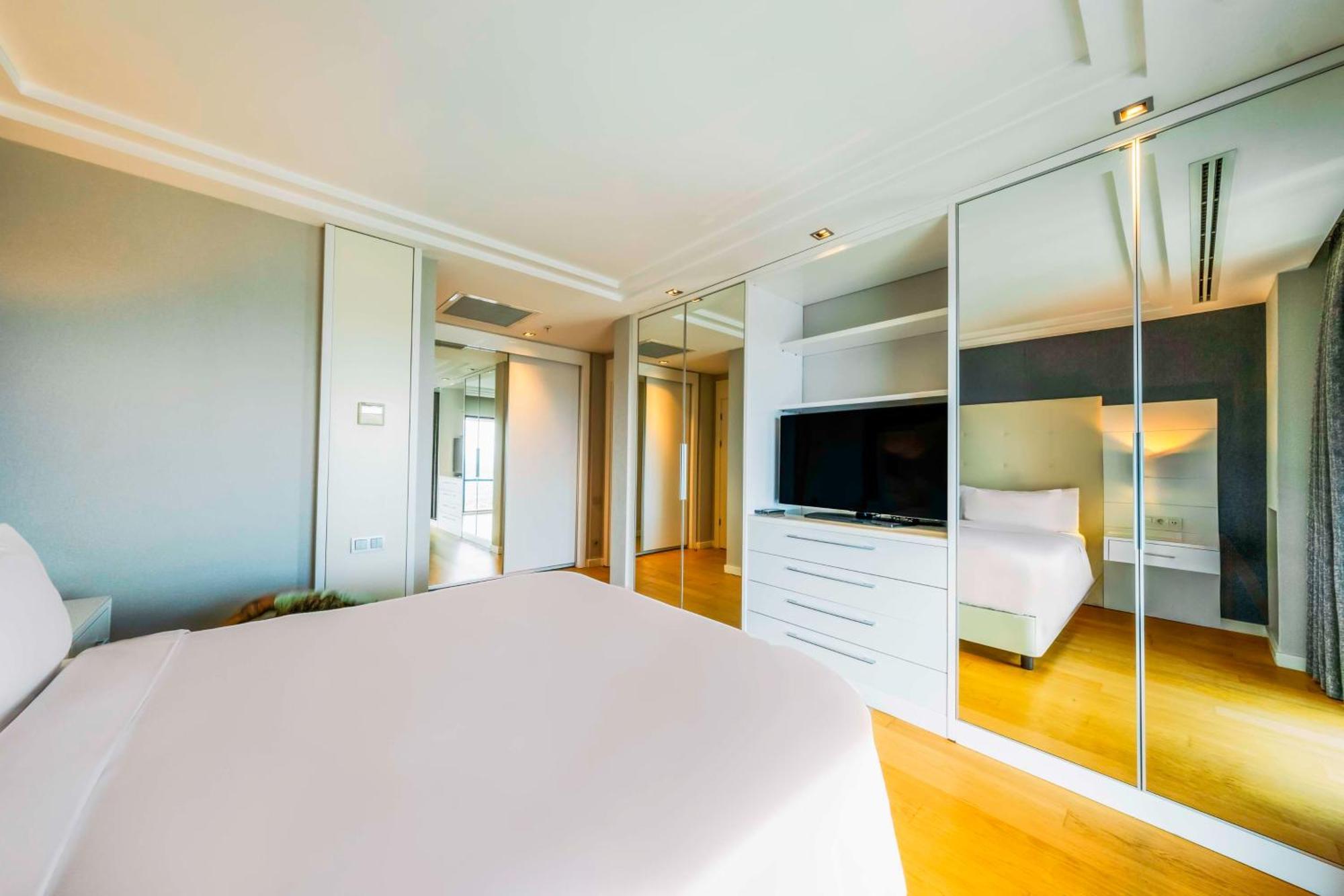 Radisson Residences Avrupa TEM Istanbul Bagian luar foto